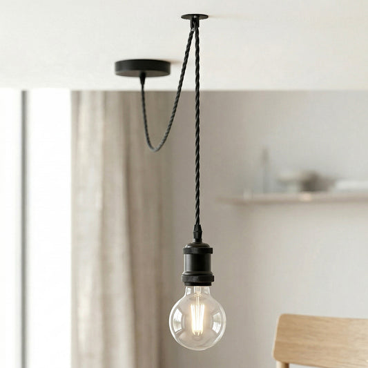 Industrielle Minimalistische schwarze Pendelleuchte mit E27-Glühbirne und kabel~3640