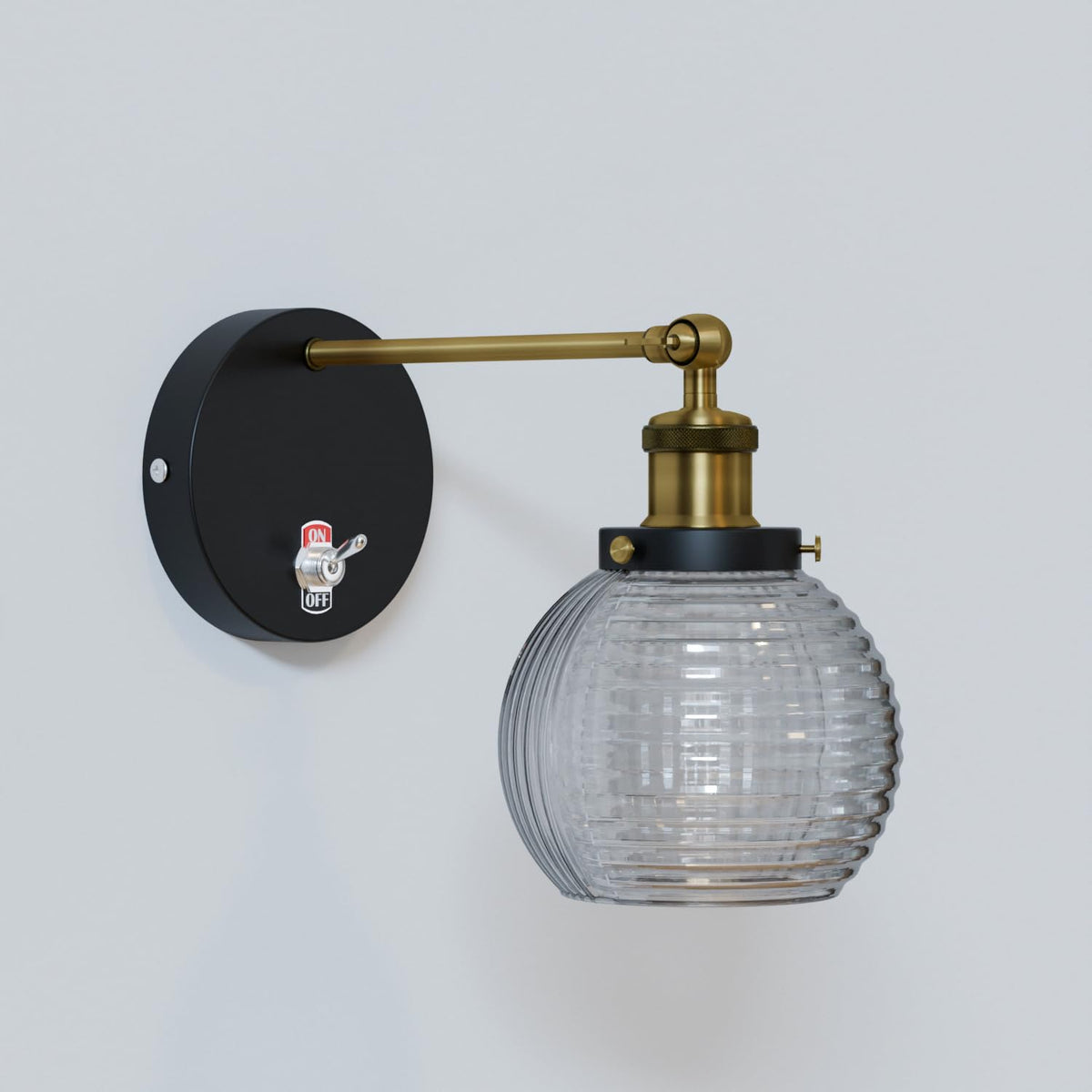 Vintage Messing Wandlampe mit verstellbarem Arm und weiß-braunem Lampenschirm, E27 Fassung, 60W für Innenräume, einfache Installation.