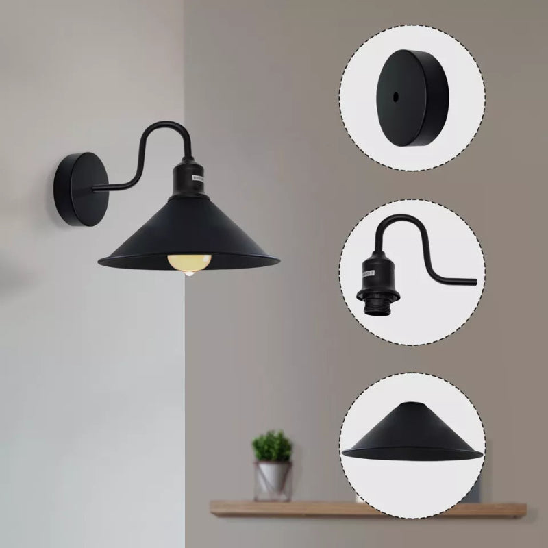 Design Wandlampe aus Metall für elegantes Wohnzimmer