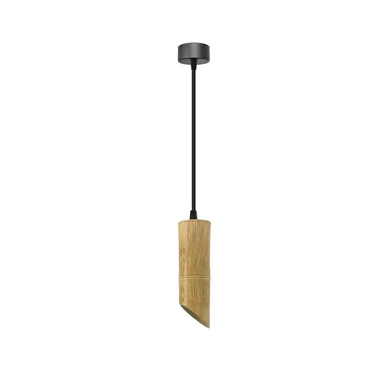 Stilvolle Pendelleuchte aus Rattan – fügt deinem Raum eine natürliche und elegante Note hinzu. 