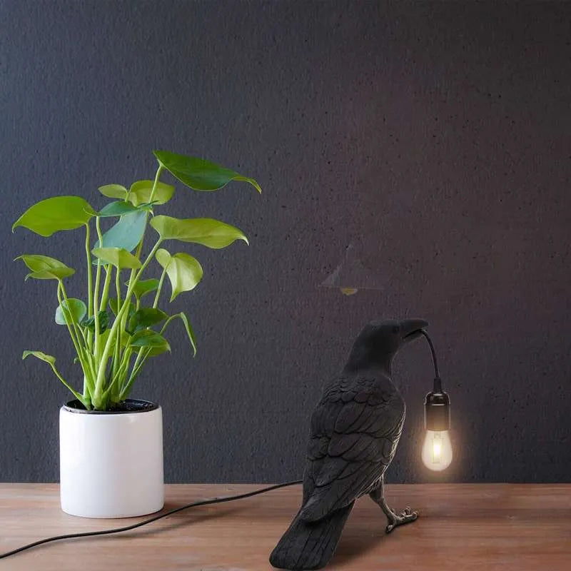 Neu elegantem Design Vogel- Raven Tischlampe 220V