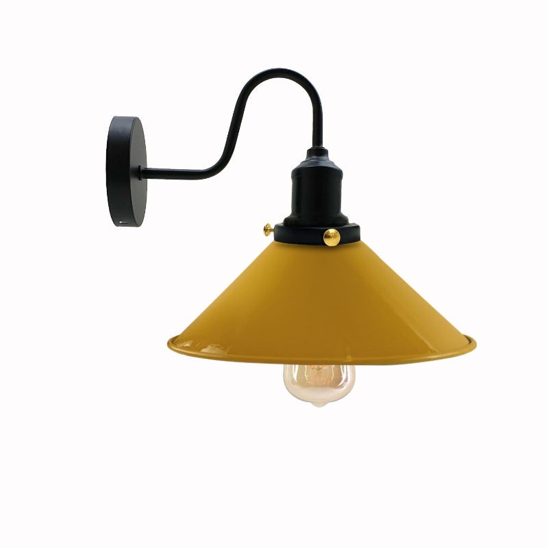 Metallschirm Wandlampe